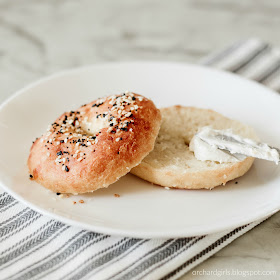 Low Carb Keto Everything bagels by Orchard Girls Blog