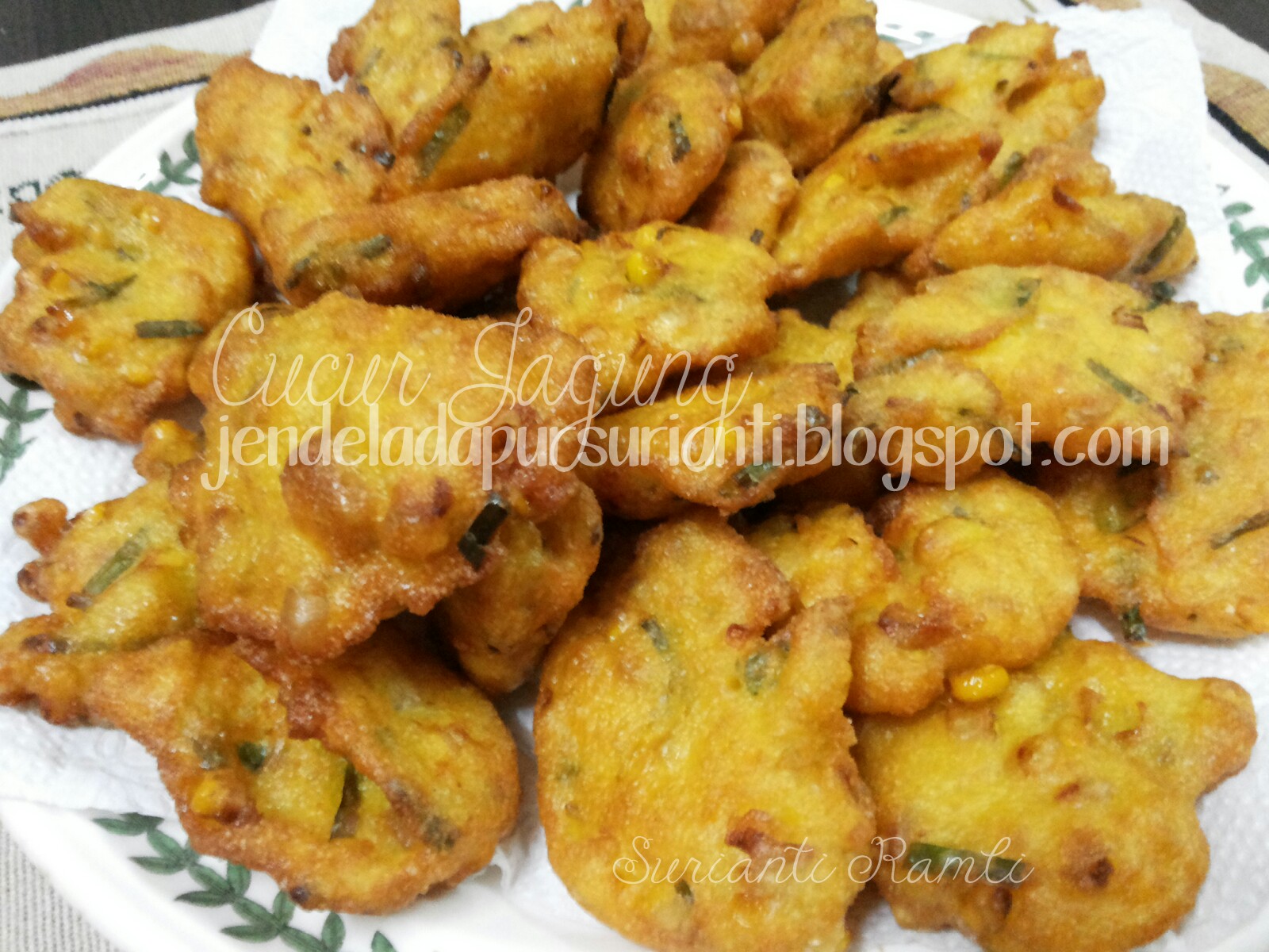 Jom masak: Cucur jagung rangup di luar lembut di dalam