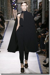 Yves Saint Laurent Ready-To-Wear Fall 2011 Runway Photos 26