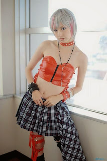 Mai cosplay as Vocaloid Sakerune Meiko