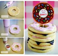 http://sweetoothdesignrecipe.blogspot.com/2014/02/steps-to-make-donut-cookie.html