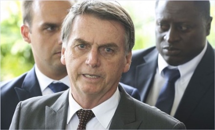 Quem tem problemas com a Justiça não entrará no governo, diz Bolsonaro
