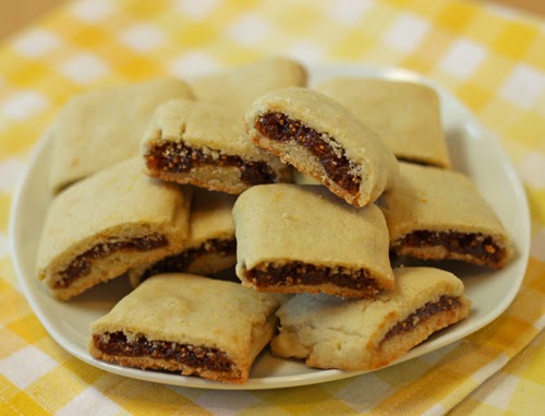 http://www.ohnuts.com/blog/homemade-fig-newtons-recipe/