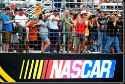 2010 NHMS June NNS race bar logo fans