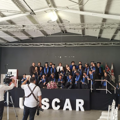 Eu e meus colegas de sala na formatura da UFSCAR em 2020