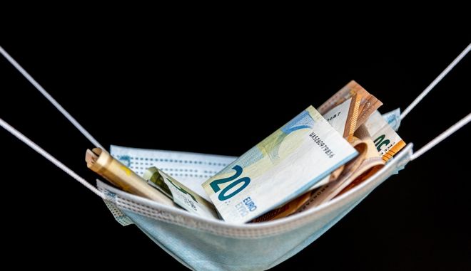 Κορονοϊός: Πόσο πιθανή είναι η μόλυνση από τα κέρματα και τα χαρτονομίσματα
