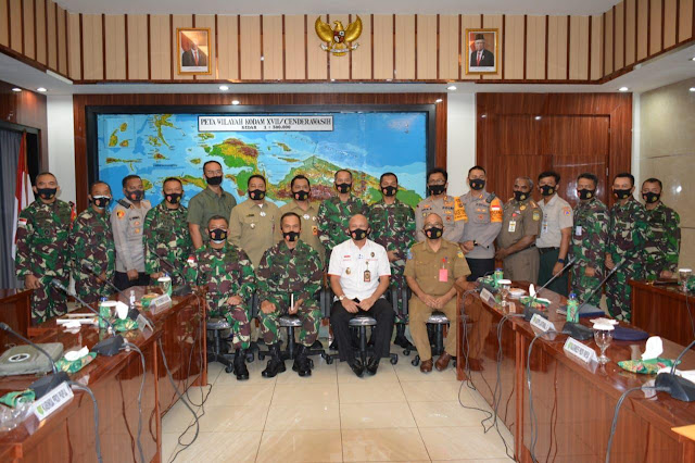 Budi Darmawan Amran Hadiri Rakor  Tim Kemenkopolhukam dengan Seluruh Jajaran TNI di Papua.lelemuku.com.1.jpg