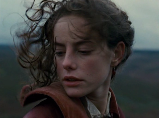 Effy (Kaya Scodelario) en Cumbres Borrascosas