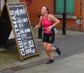 An action picture from the Keyo Brigg Sprint Triathlon 2015