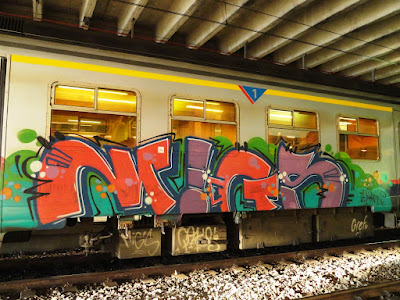 graffiti art on train