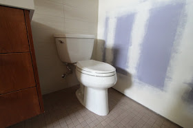 Kohler Wellworth Classic Pressure Lite Elongated toilet