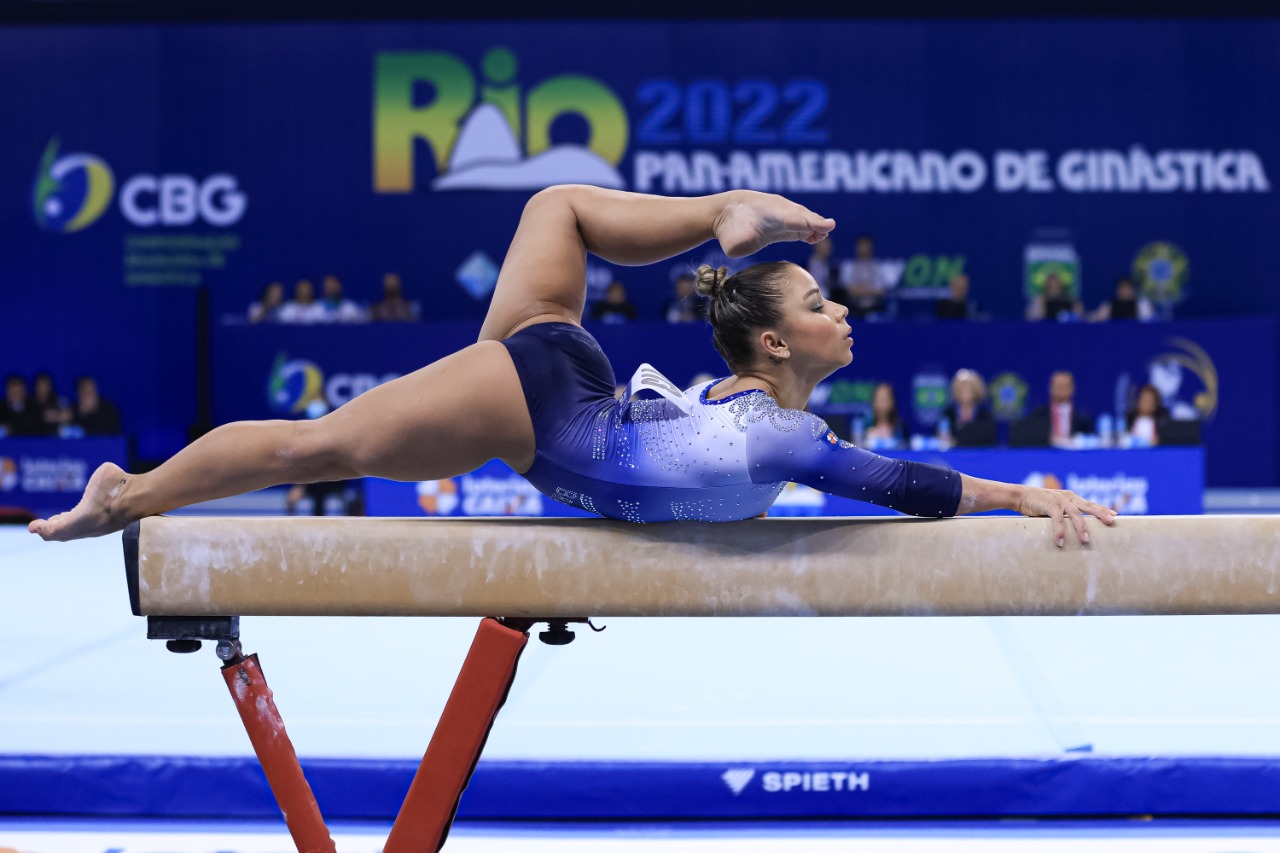 Mundial de Ginástica: Rebeca Andrade e Flávia Saraiva levam Brasil a  recorde, globoesporte / ginástica artística