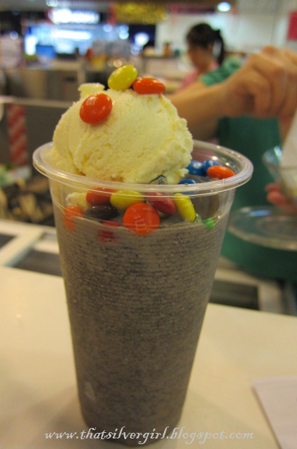 Oreo and M&M with ice-cream.