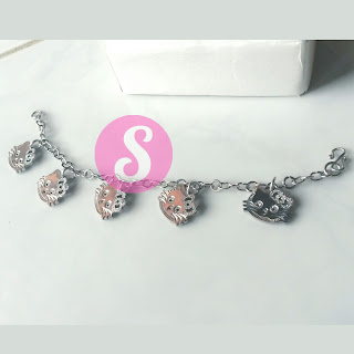 gelang nama monel silver grafir - hello kitty