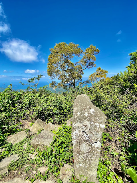 巴層巴墨山