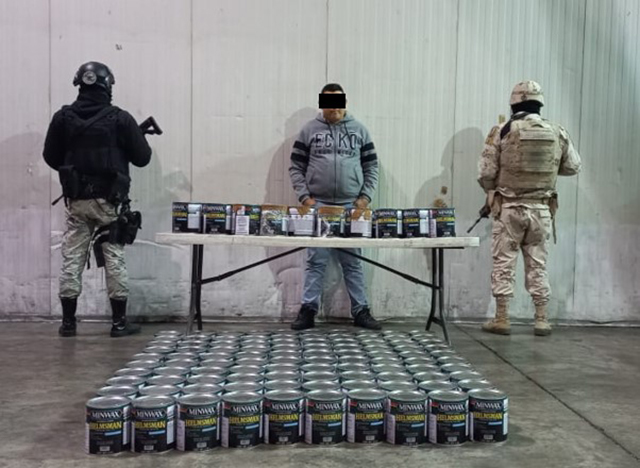 Aseguran más de 400 litros de posible metanfetamina en Sonora