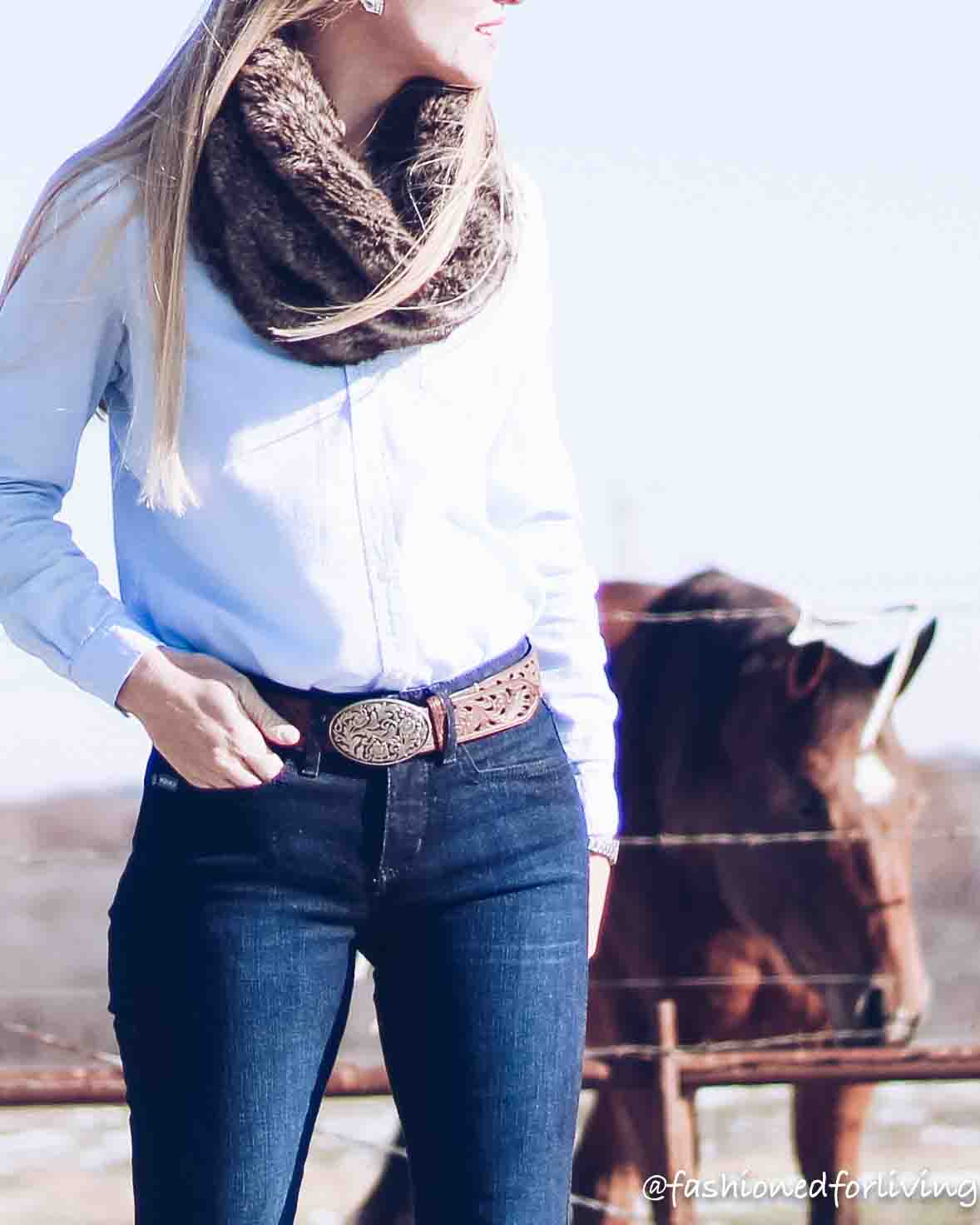 womens western jeans outfit with square toe ariat boots