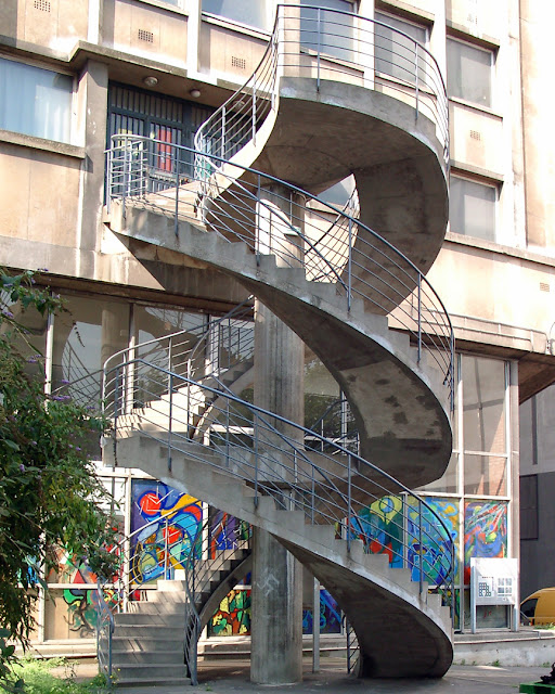 Double-helix staircase, Quai Saint-Bernard, Paris