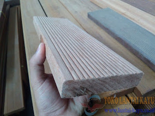 harga decking kayu keruing