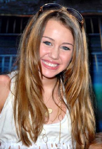 miley cyrus hair color in hannah. With hair extensions, hannah