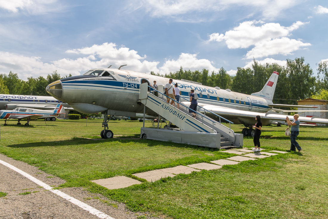 Самолёт Ту-124