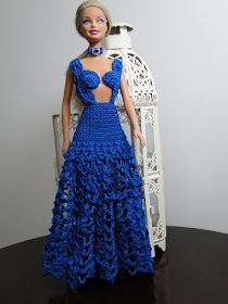 Vestido longo de crochê para Barbie  criado e confeccionado por Pecunia MillioM