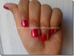 Sally Hansen Diamond Strength Honeymoon Red