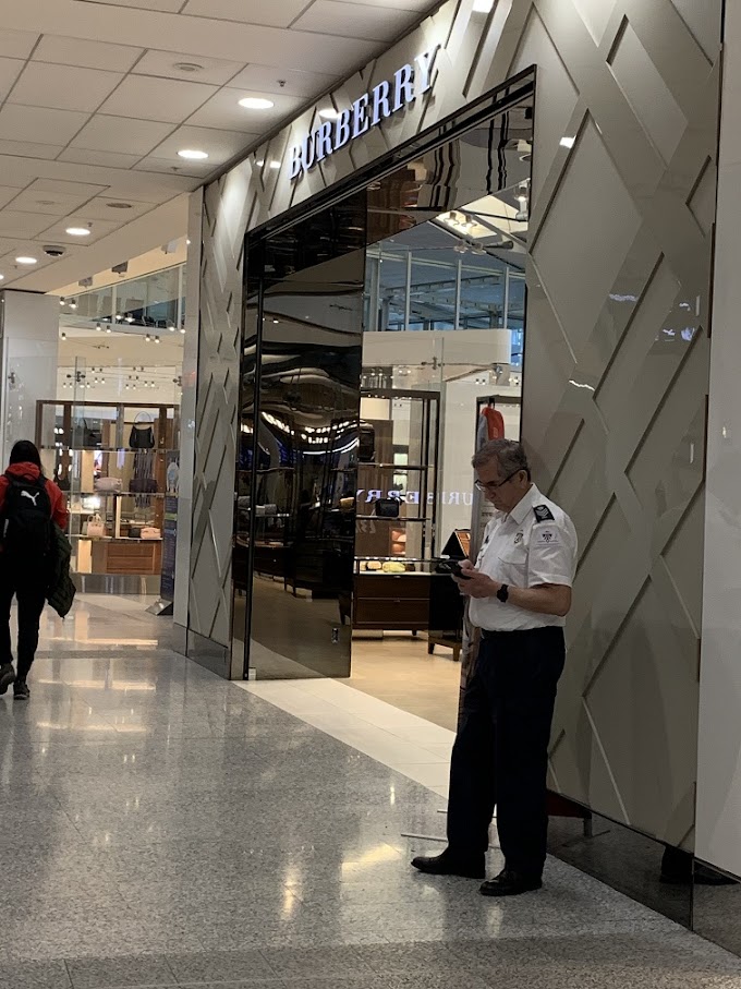 Burberry - Toronto Pearson Airport Terminal 1