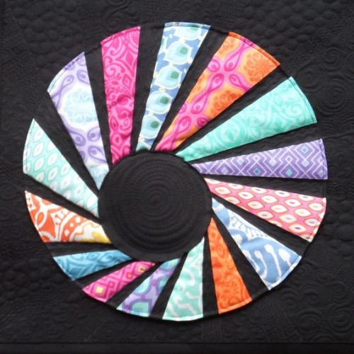 Swirly Twirly Dresden - Quilt Tutorial