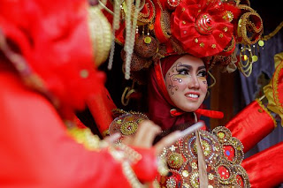 Cara Menyikapi Keragaman Suku Bangsa dan Budaya di Indonesia