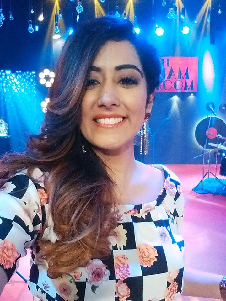 Jonita Gandhi Singer HD Pictures Wallpapers Whatsapp  Images