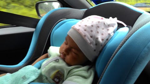 cara pasang baby car seat dalam kereta