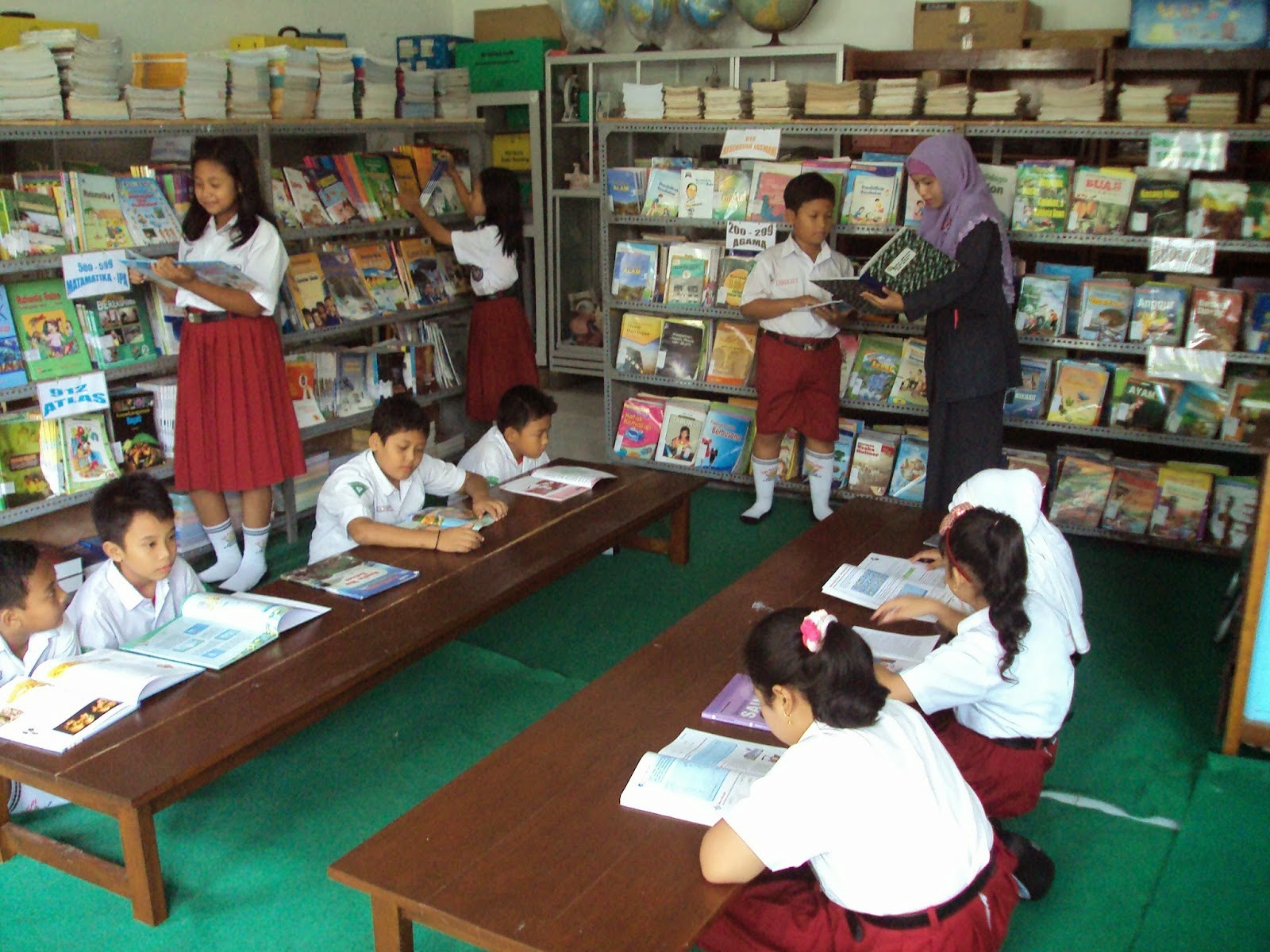 Dunia Perpustakaan  Sekolah  March 2022