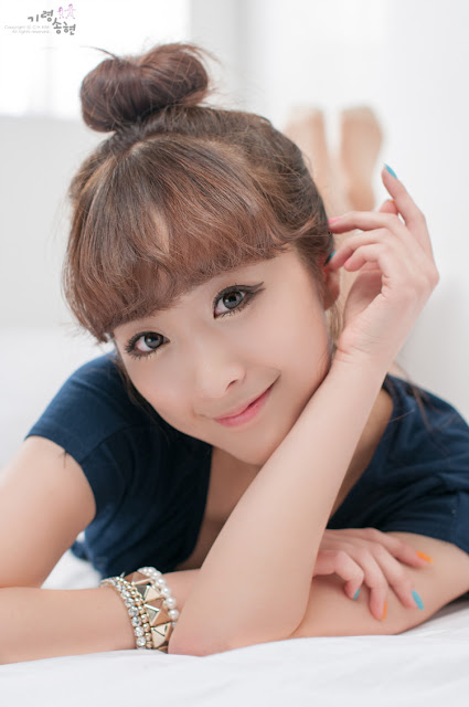 4 Minah “Am I Cute”-very cute asian girl-girlcute4u.blogspot.com