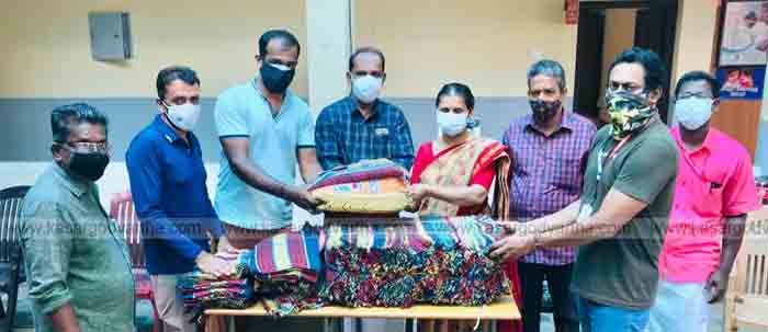 Nanma maram donated bedsheets to Madikkai COVID Care Center