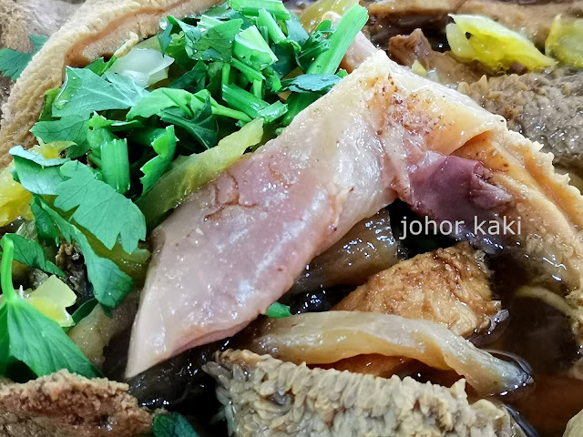 Hock Lam Street Popular Beef Kway Teow @ Old Airport Road Food Centre, Singapore 福南街著名牛肉粿条