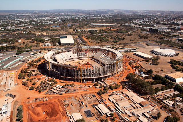 Estádio Nacional de Brasília já se destaca no skyline da capital federal