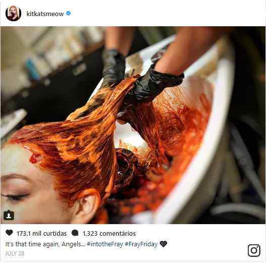 Instagram Katherine McNamara Cabelos Ruivos