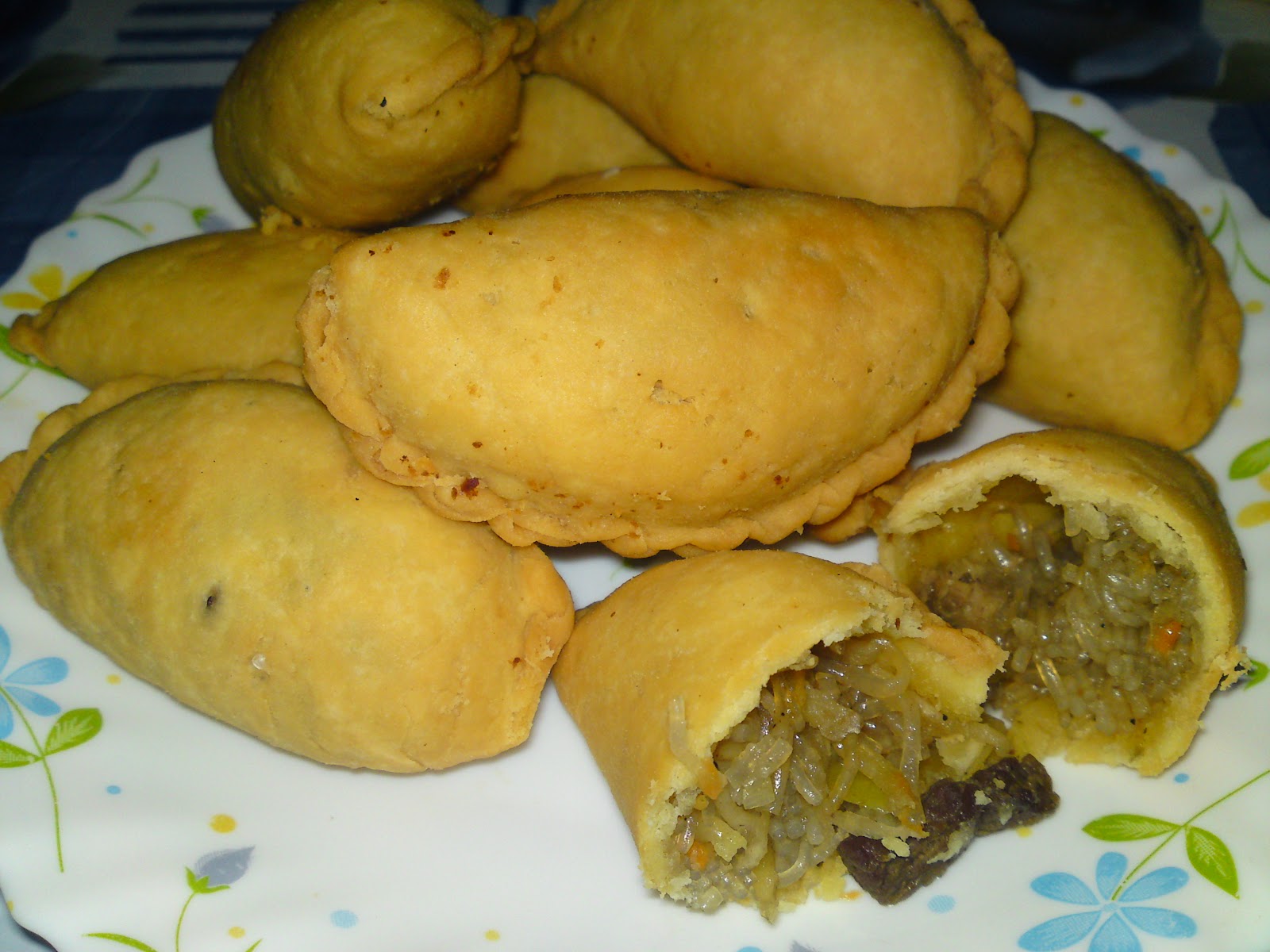 DARI DAPUR ORANG KAMPUNG: KARIPAP KEMBOJA