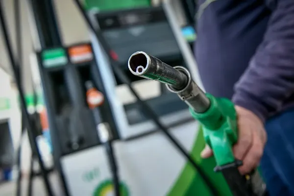 Fuel Pass 2: Πότε ανοίγει η πλατφόρμα για τις αιτήσεις – Ποιοι θα δουν διπλή επιδότηση