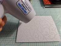 ejemplo tecnica de embossing caliente