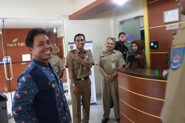 Jelang Libur Panjang, Walikota Sidak Loket Pelayanan Terpadu