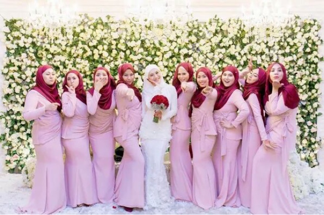 Koleksi Tema Warna dan Design Baju Bridesmaids  Blog 