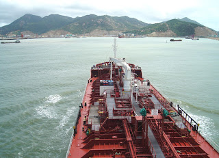 Ship headed to Zhuhai port