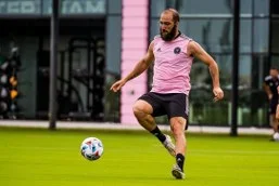 Ex Juventus striker Gonzalo Higuain shows off new look at Inter Miami pre-season