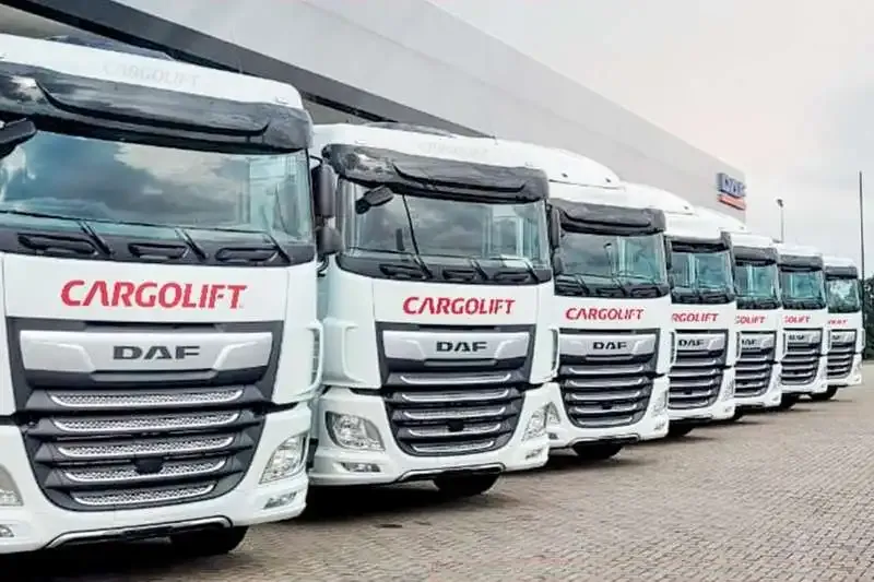 Frota de caminhões DAF XF da Cargolift