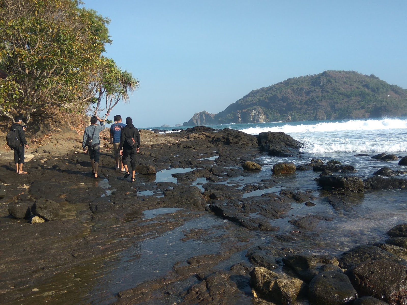 Pantai WediOmbo Gunung Kidul Males Megawe