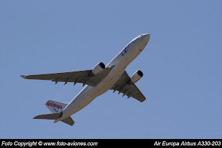 AVIÓN AIRBUS A330 EC-KTG