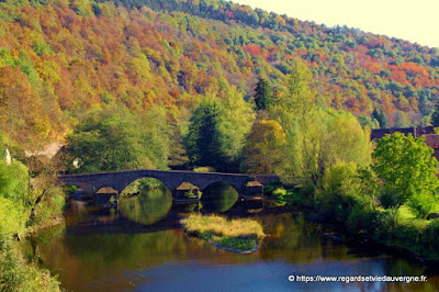 La Sioule au pont médiéval de Menat