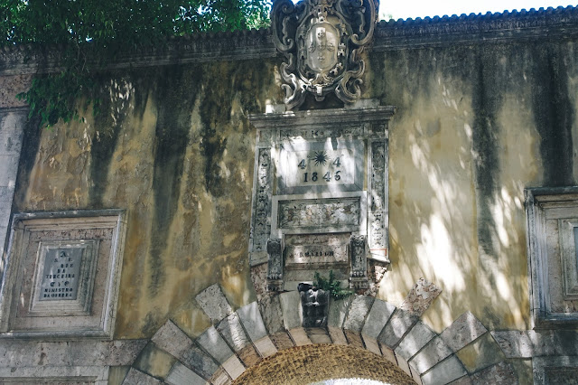 サン・ジョルジェ城（Castelo de S. Jorge） ｜城門（Arco do Castelo）